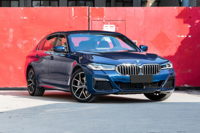 抢先看2021款宝马5系530li行政型m运动套装版本值吗