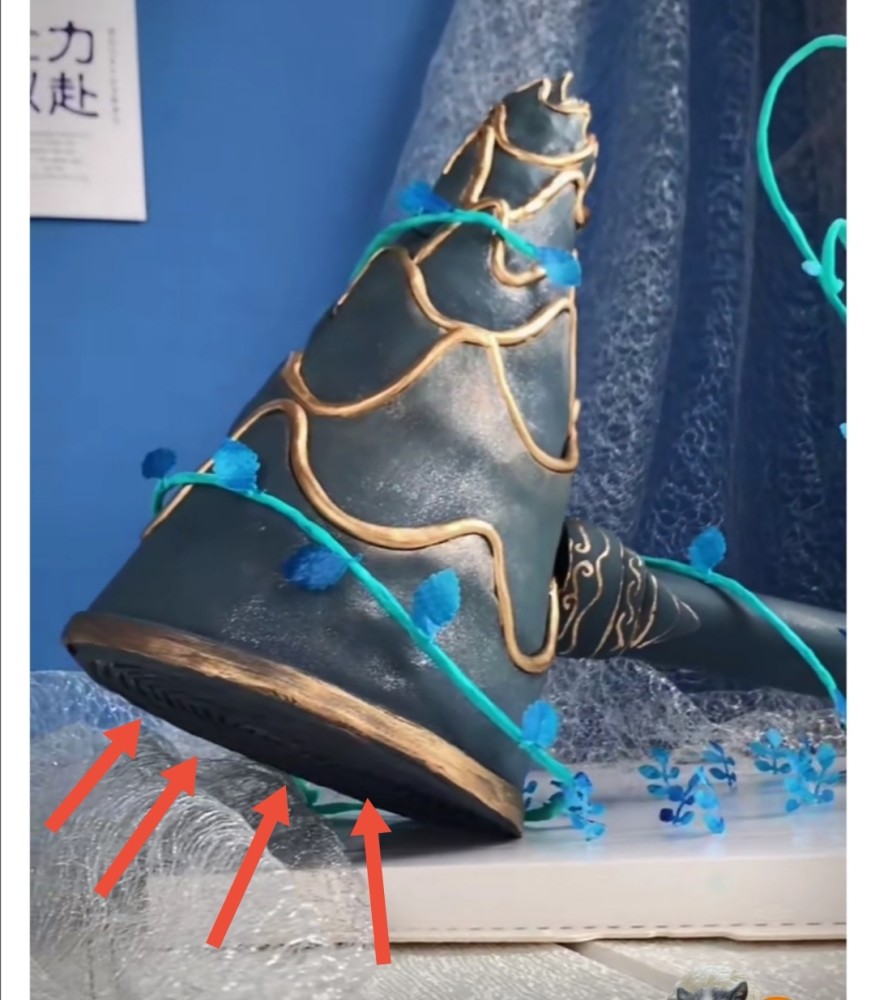 肖战粉制作《斗罗大陆》武魂蛋糕,蓝银草和昊天锤细节超用心_腾讯新闻