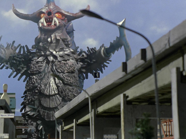 盘点艾斯奥特曼tv剧中那些被分尸的怪兽和宇宙人