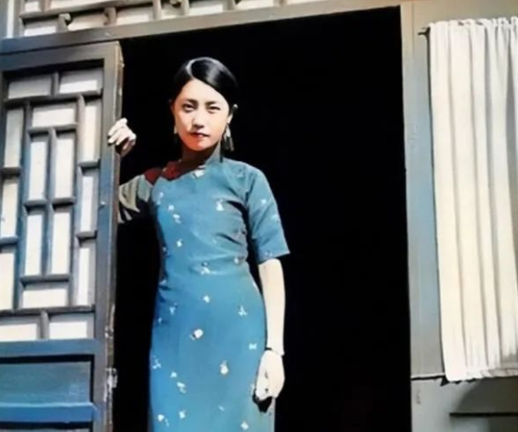 一组民国军阀姨太太罕见老照片:相貌漂亮,图九是张宗昌外籍姨太太