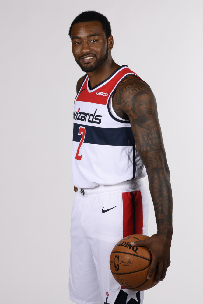 今日,火箭造访华盛顿,约翰-沃尔被交易后首次回到奇才主场,暂停萍间