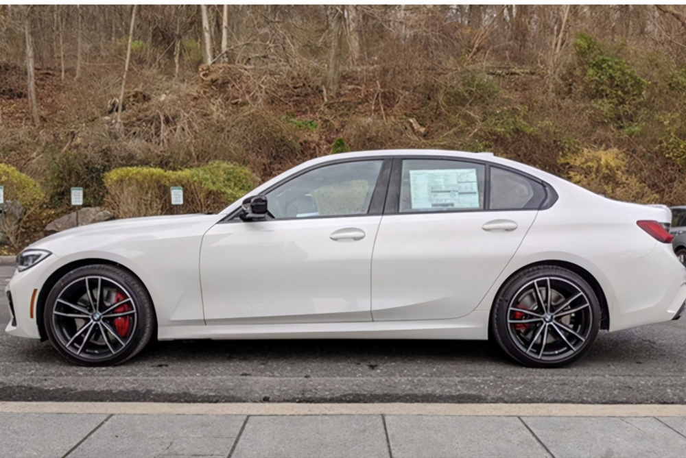 宝马最强3系曝光六缸配后驱速度与激情从它开始