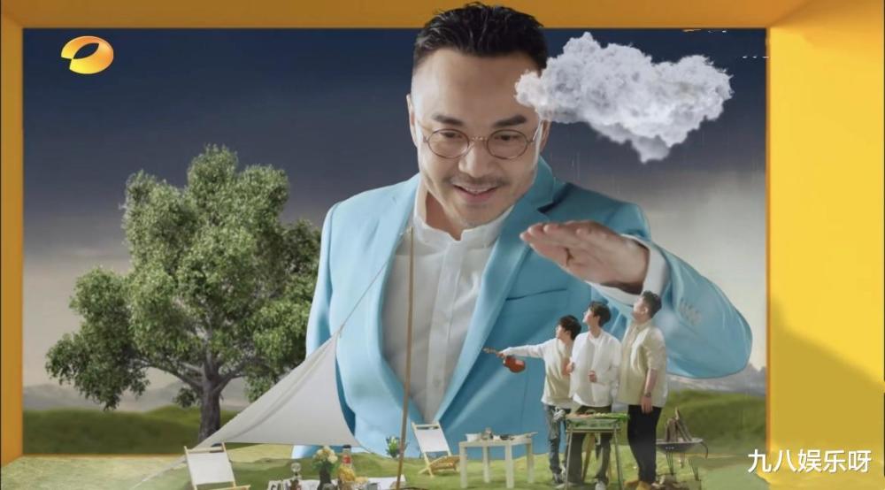 《天天向上》换新片头,观众却被嘉宾吸引,喊王一博哥哥,现场投喂