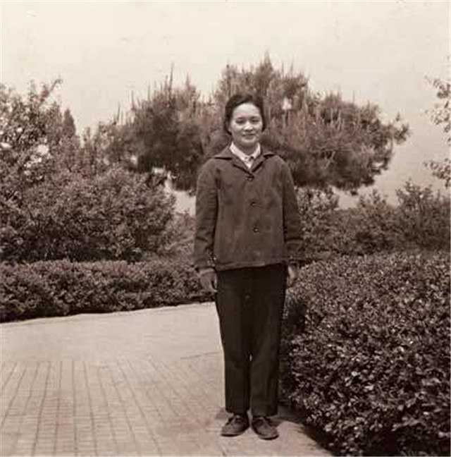 她是钱钟书和杨绛唯一的女儿,却比父母先去世,令人遗憾|小钱瑗|英语