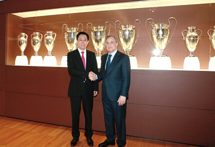 2010年,花费1亿买下广州男足,恒大男足许老板如今是亏还是赚?