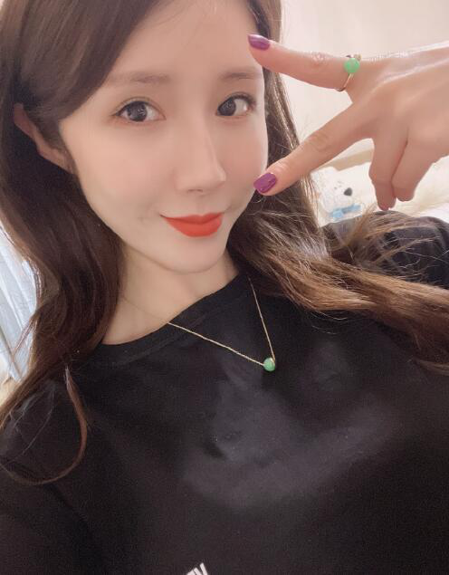 这个梗确实是用来表达"单身"的,所以单身的方安娜,才会盗用baby这个