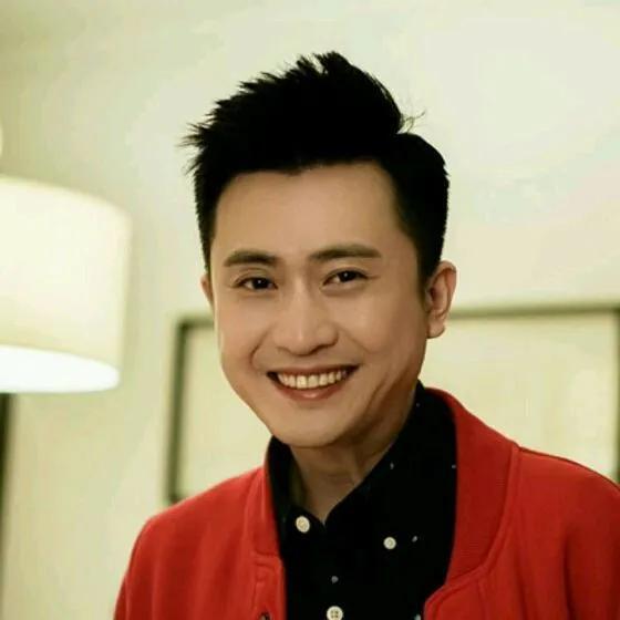 气场不强还是年龄略大央视帅气男主持杨帆为何与春晚舞台无缘