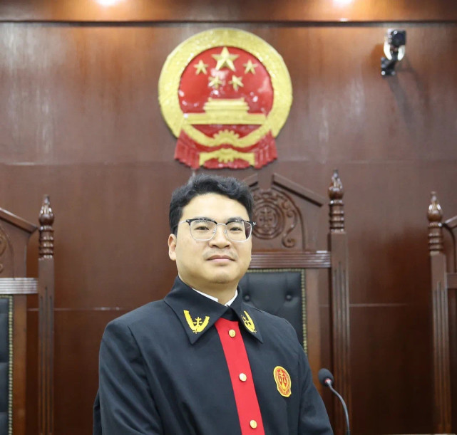 全国法院办案标兵李治平扎根基层以真情浇灌民族团结进步之花