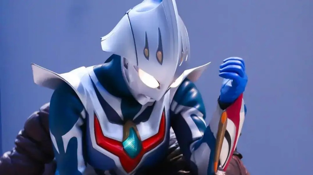 (说真的,奈克瑟斯的皮套真好看)别跟我说什么,你没看过奈克瑟斯怎么