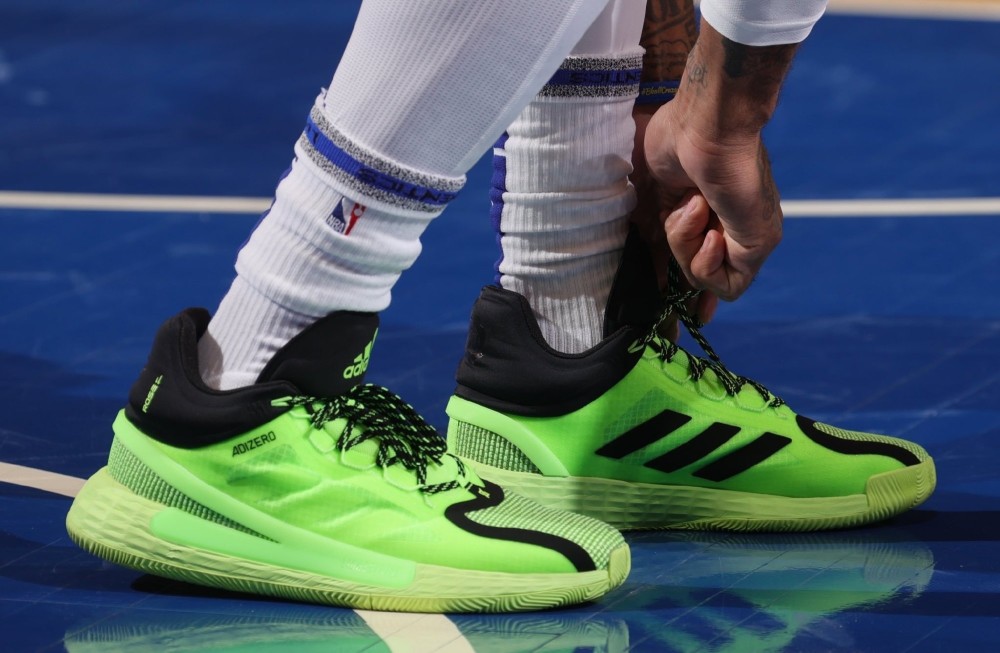 球鞋速递沃尔kobe6再战老东家阿德巴约上脚黑人月