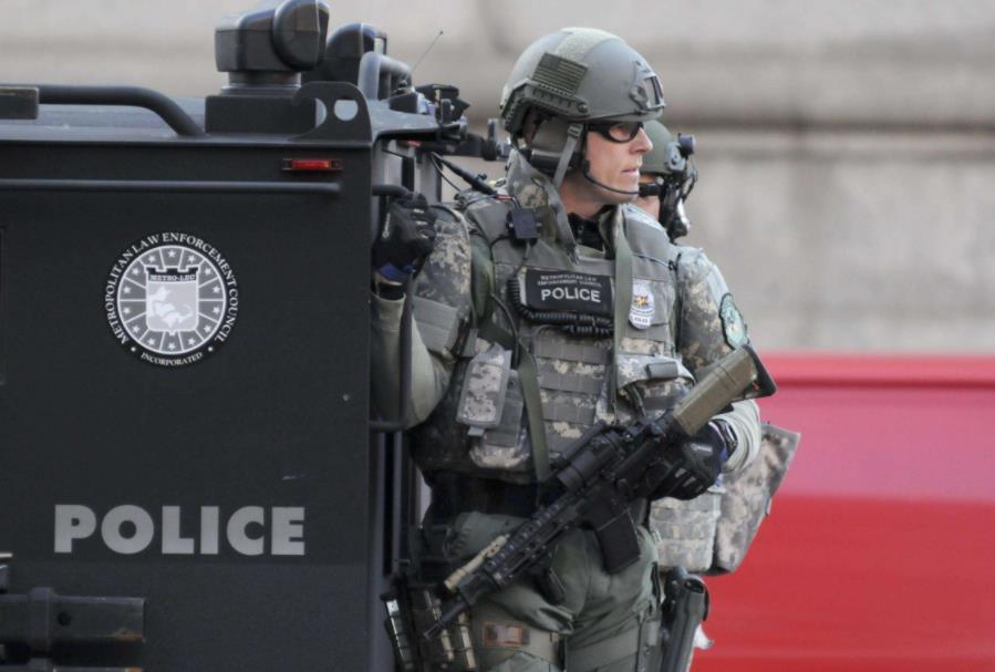 他在黑帮组织中潜伏了24年,作为警察来说,加西亚也是非常的成功了