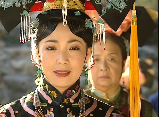 《还珠格格》:皇后之所以会下场凄凉,主要是因为做错了3件事