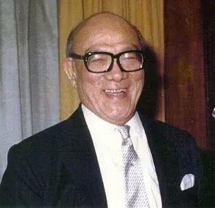 新加坡福布斯富豪榜唯一的女性坐拥20层豪宅旗袍当战袍人生最大的奢侈