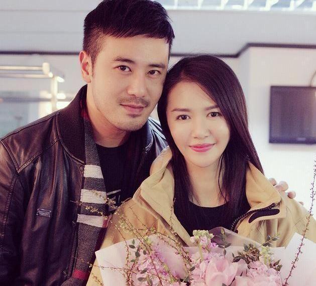 4年前,谭维维与"不老男神"陈亦飞结婚,如今40岁仍未生子_腾讯新闻