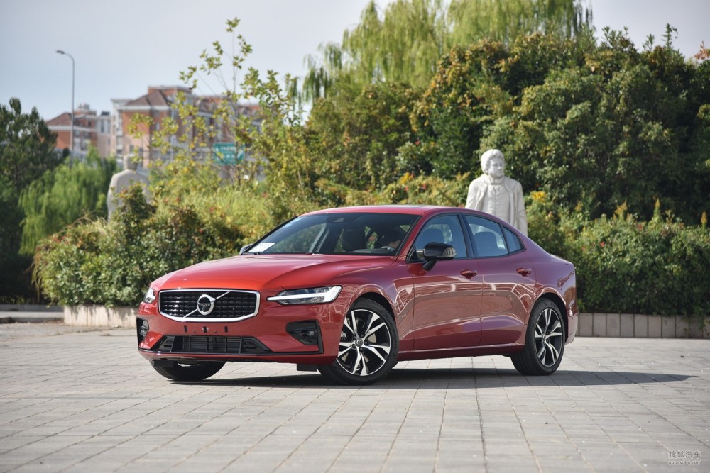 深度20万左右买合资b级车还是豪华入门级车