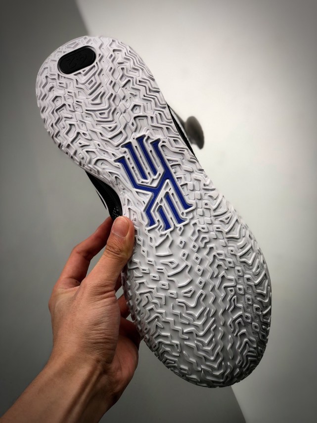 nk kyrie 7 "bk black" 灭世纯原欧文七代 实战天花