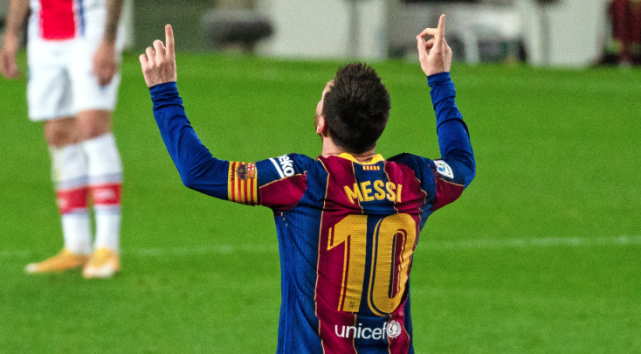 梅西叉腰无语962天15惨败姆巴佩世界杯经典一幕再现