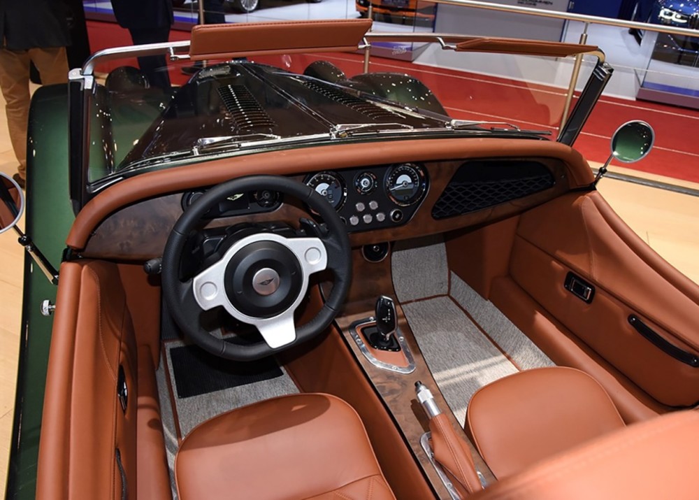 充满回忆杀的复古跑车摩根plus6限量300台68万起