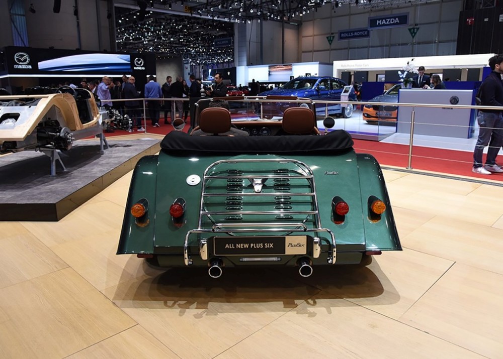 充满回忆杀的复古跑车摩根plus6限量300台68万起