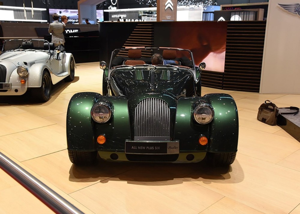 充满回忆杀的复古跑车摩根plus6限量300台68万起