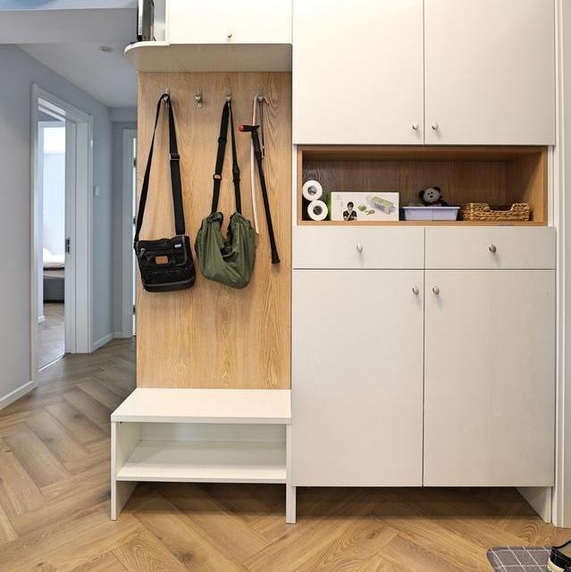 做鞋柜万万要让木工装这个东西,实用又方便,真后悔我家没这样做