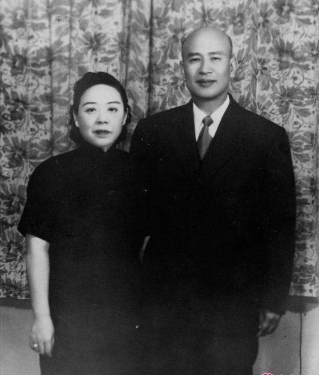 白崇禧偷生儿子不纳妾,妻子马佩璋乱世带80口人跨越千里避难_腾讯新闻