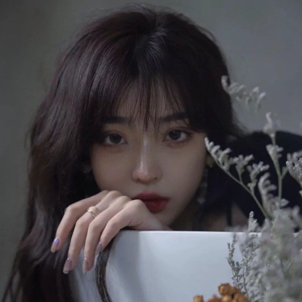 高冷女头/"爱过"_腾讯新闻