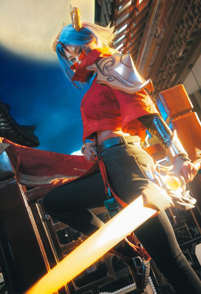 英雄联盟菲奥娜剑姬福牛守护者cos正片