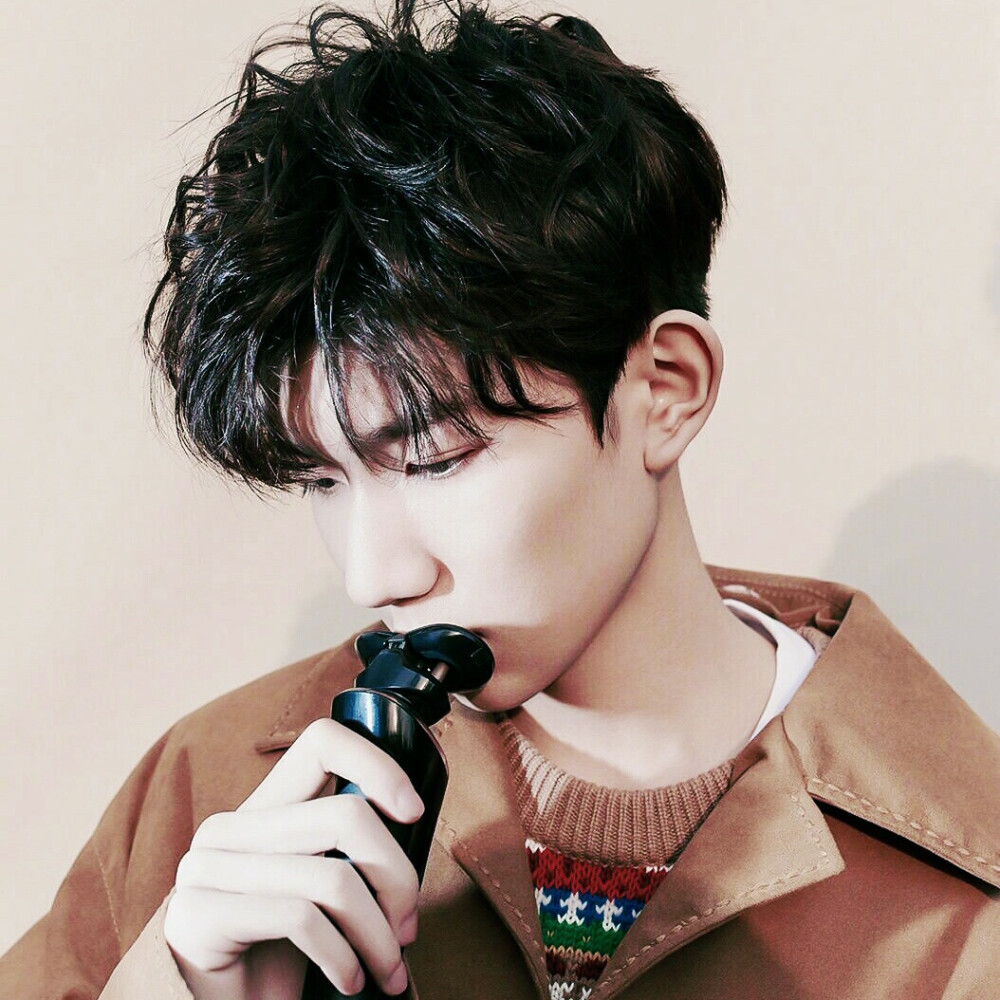 两-张-图-还有tfboys三小只:王俊凯,王源,易烊千玺高清壁纸,语录,头像