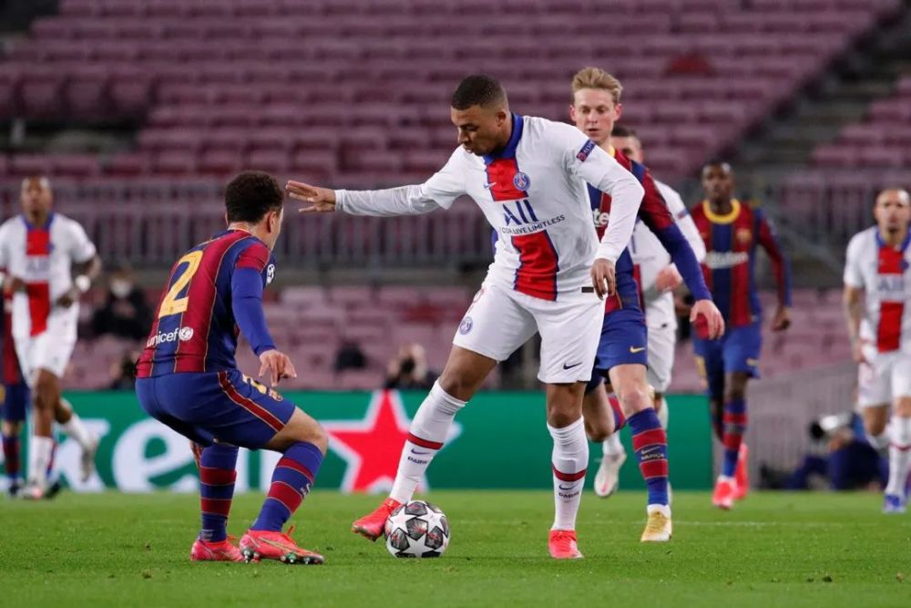 巴黎圣日耳曼官网姆皇戴帽大巴黎41大胜巴萨