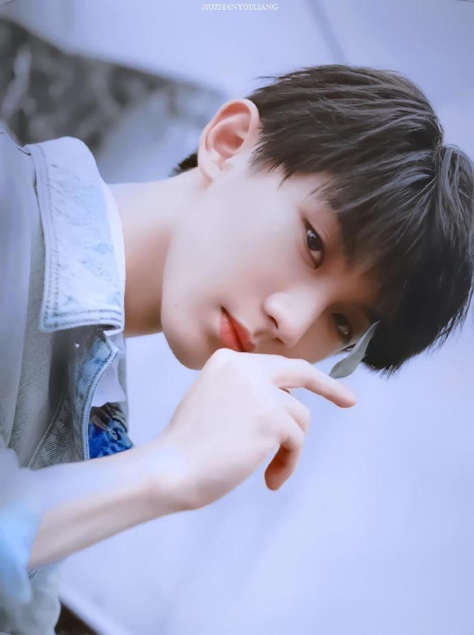 时代少年团-马嘉祺 你经过 连风都是温柔的_腾讯新闻