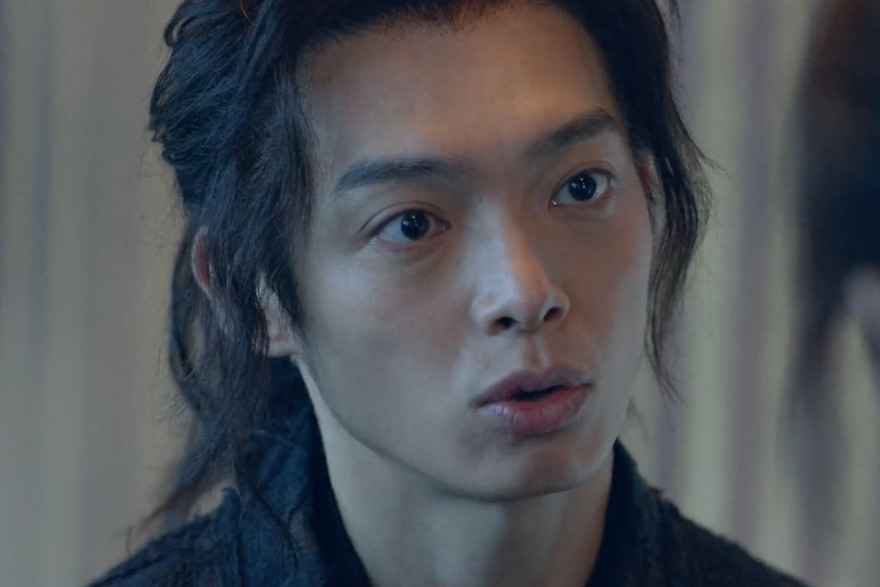 到目前来看,《斗罗大陆》里最帅的角色应该是崔鹏饰演的素云涛,其实在