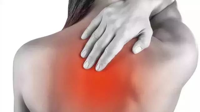 嘴破皮不爱吃饭发脾气胃不舒服全身疼看缺啥