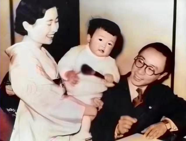 溥杰和嵯峨浩的长女爱新觉罗慧生出生,1940年再诞下次女爱新觉罗嫮生
