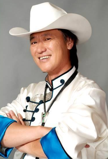 科尔沁夫也表达了他的悲伤:生活是不可预测的,布仁巴雅尔老师死因是