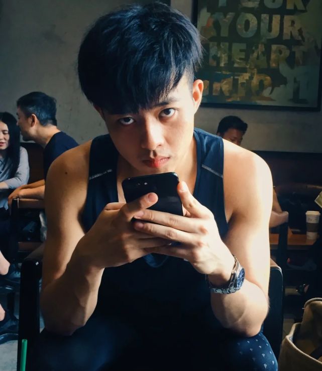 就连何欢自己也不禁感叹:可能我注定就是要学表演的.不过,没