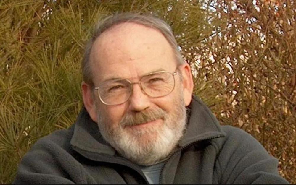 科学家|人类依然在进化，科学家发现人类正多了块骨头，但这却不是好事情