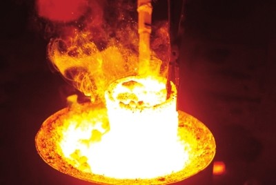 火树银花和观众欢呼声背后是数不清的烫伤和咬牙坚持 腾讯新闻