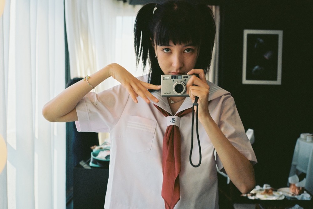 王悦伊古灵精怪小女孩