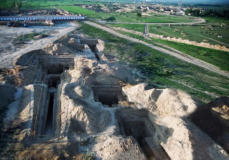 节选:张志忠:大同市考古研究所所长,副研究员,主要从事北魏平城遗址