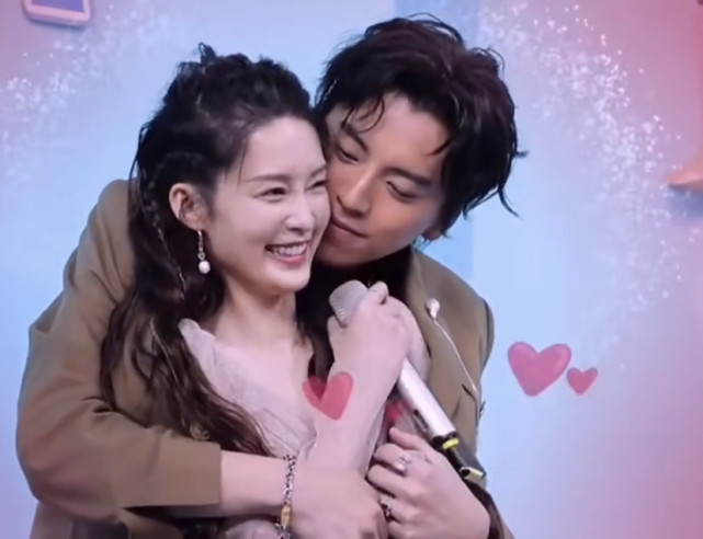 王大陆回应在某综艺上搂抱李沁网友即兴表演不应成为揩油和骚扰的理由