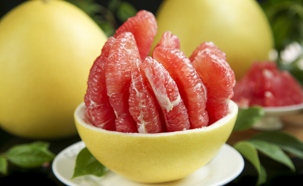 降压药|给有高血压的人提个醒：吃完降压药，这4种食物，别再往嘴里塞了