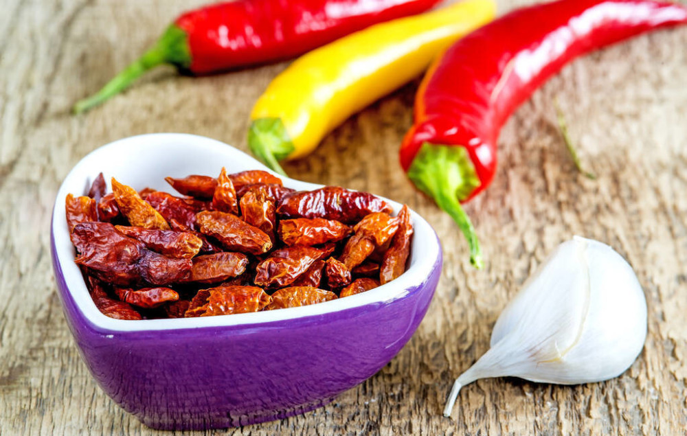 降压药|给有高血压的人提个醒：吃完降压药，这4种食物，别再往嘴里塞了