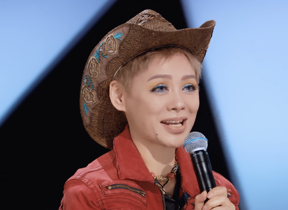 创4开播引热议48岁宁静妆容太过抢镜一般人真驾驭不了