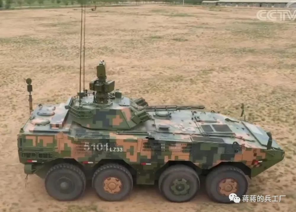 第72集团军08轮式侦察车展示车载无人机拥有三种型号覆盖全面