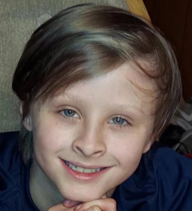 美国小男孩跳入冰窟窿救落水妹妹却遇难 消防人员:他舍生让妹妹浮在