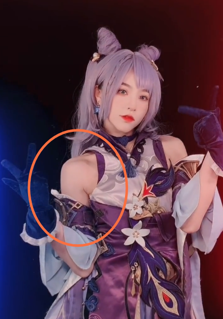 刘思瑶为蹭热度cos刻晴,只顾让脸好看,却忘了遮盖"猪蹄膀"_腾讯新闻