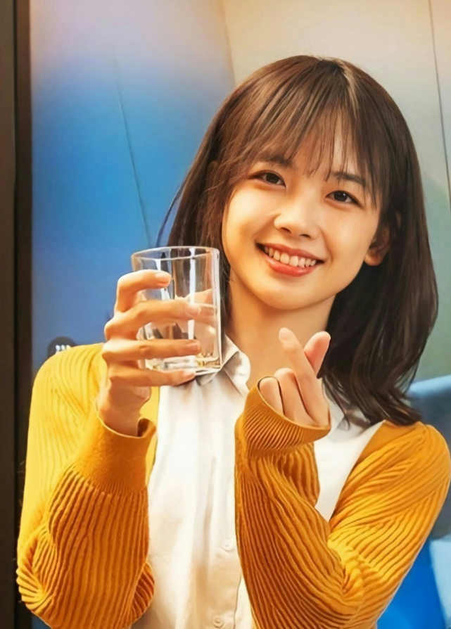 b站党妹给王冰冰化妆妆面却惹争议感觉冰冰被画丑了