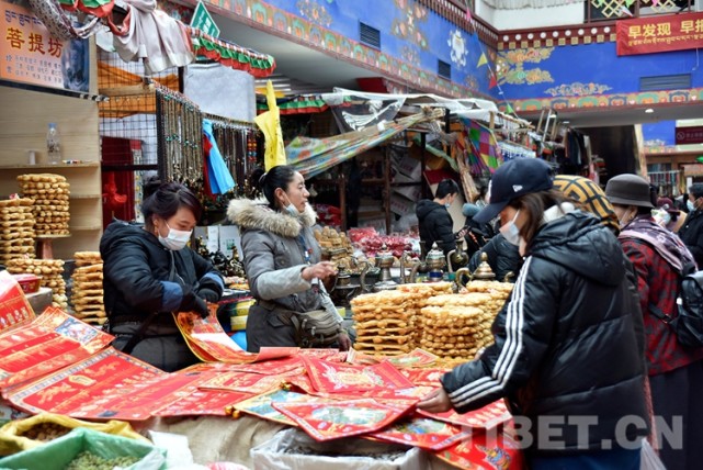 西藏拉萨:年货市场里看物阜民丰