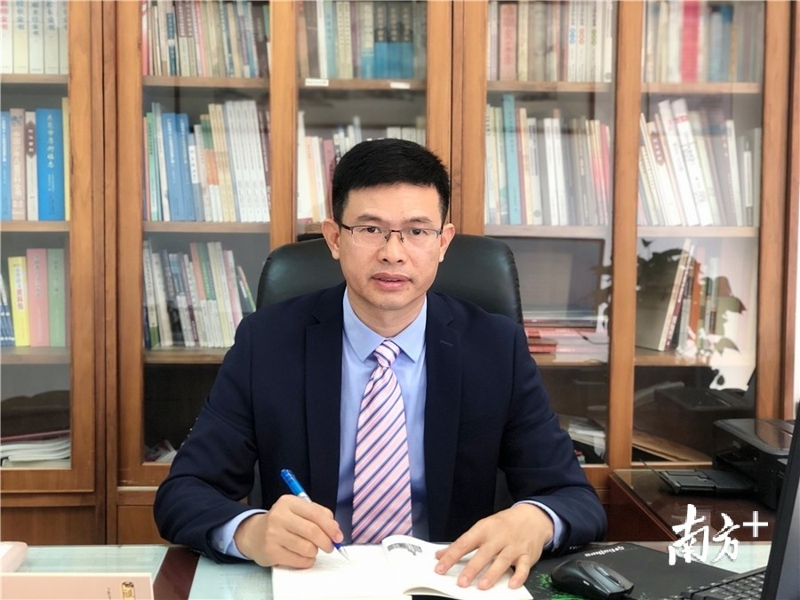 校长的话厚街镇白濠小学校长谢锦文感悟劳动艰辛分享劳动快乐